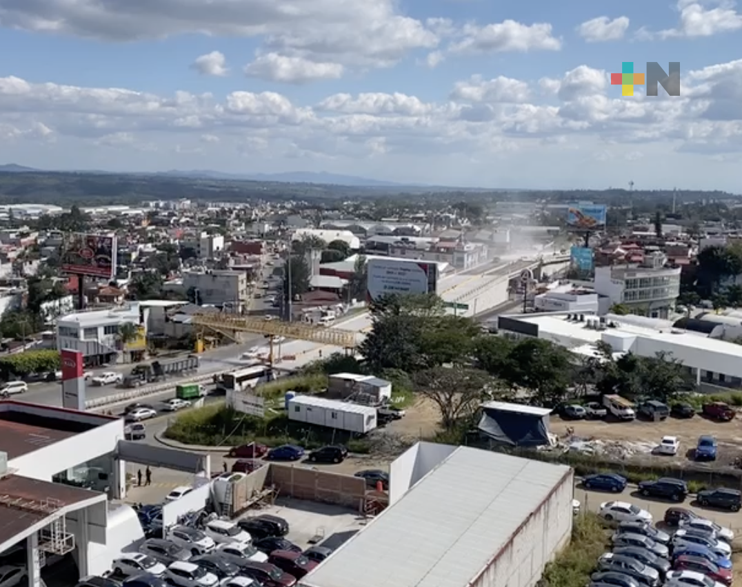 Abren flujo vehicular de puente de Las Trancas